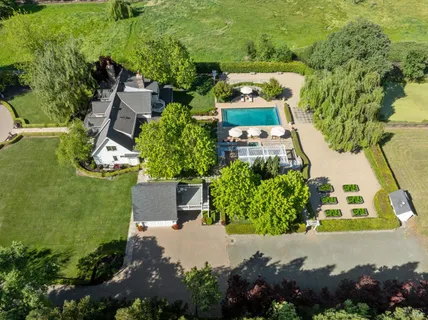$6,200,000 | 19696 7th Street East, Sonoma, CA 95476