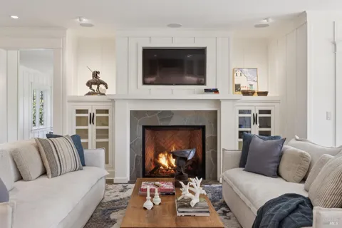 $6,200,000 | 19696 7th Street East, Sonoma, CA 95476