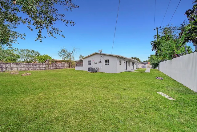 $2,650 | 19110 Northwest 36th Avenue, Unit 19110, Miami Gardens, FL 33056