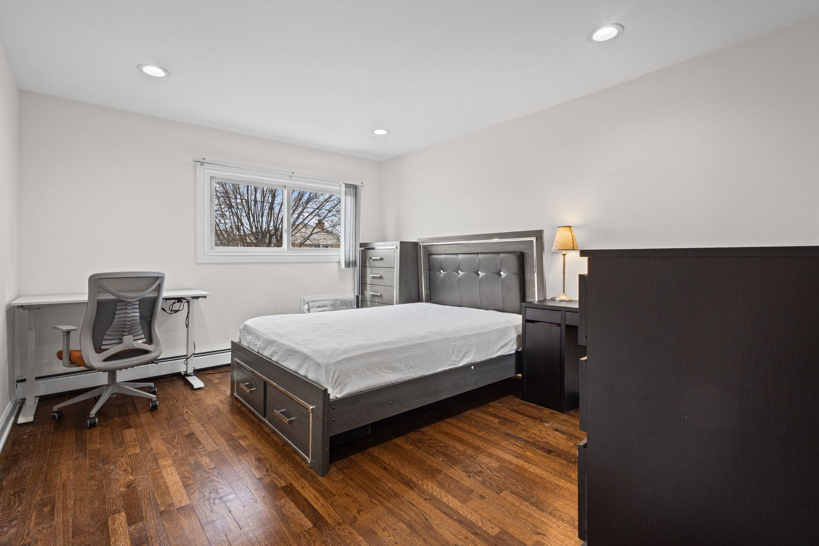 9460 Dee Road, Unit 2H Des Plaines, IL 60016 - Photo 16 of 22