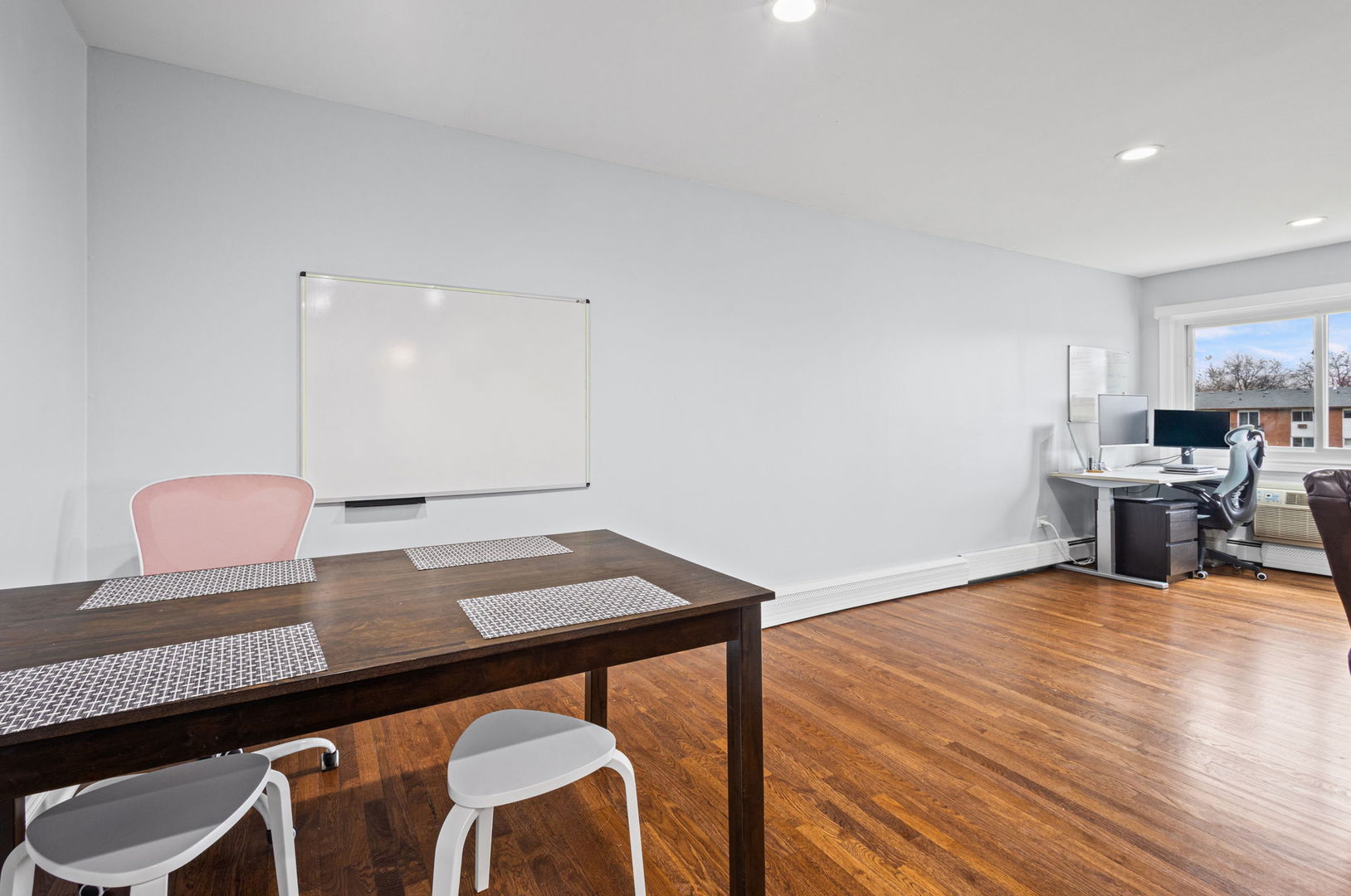 9460 Dee Road, Unit 2H Des Plaines, IL 60016 - Photo 7 of 22