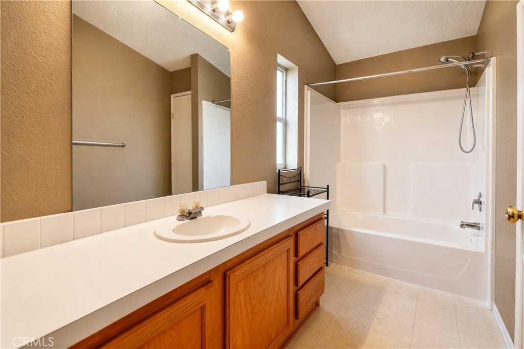 5180 Huggins Road Corning, CA 96021 - Photo 12 of 30