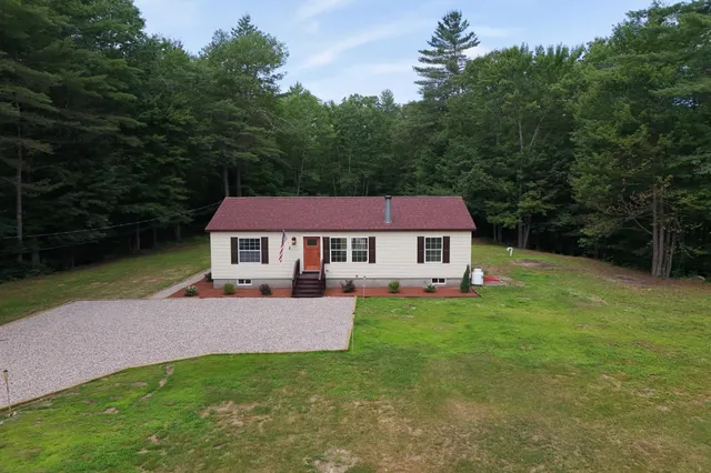 $430,000 | 33 Moose Ridge Road, Ossipee, NH 03864