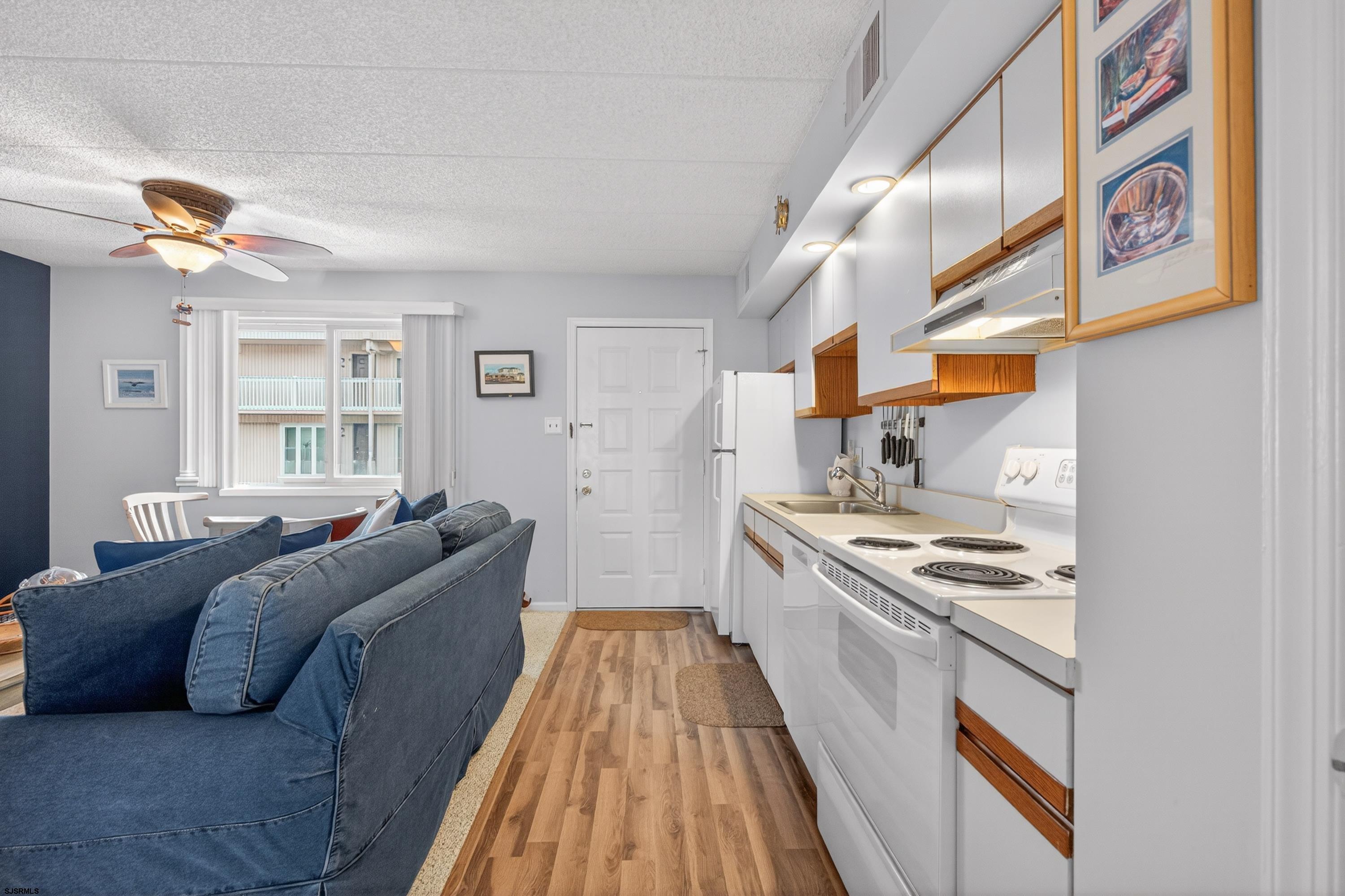 323 44th Street South, Unit 2 Brigantine, NJ 08203 - Photo 7 of 30