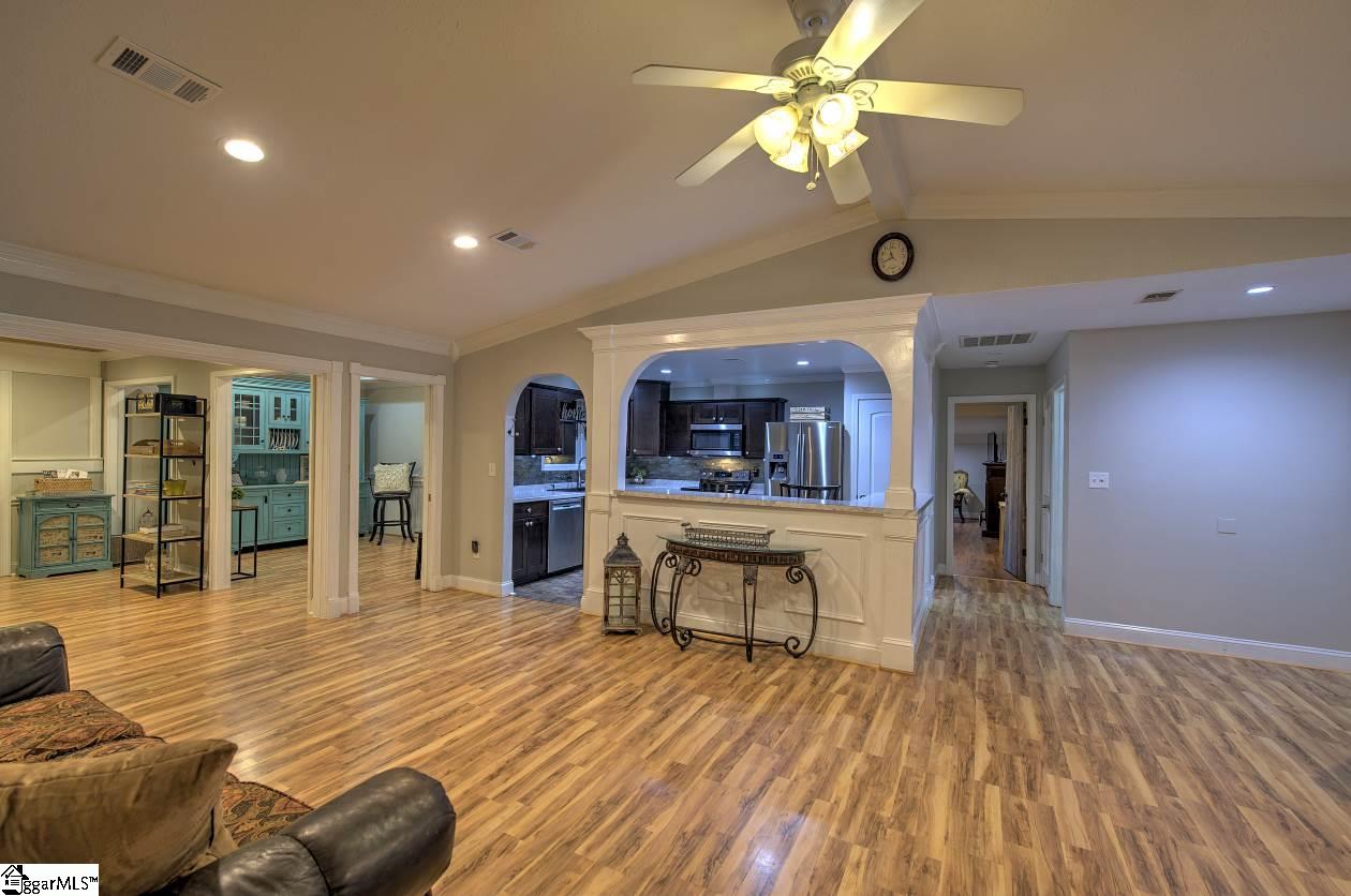 220 Piedmont Golf Course Road Piedmont, SC 29673 - Photo 3 of 36 Gallery Image 3