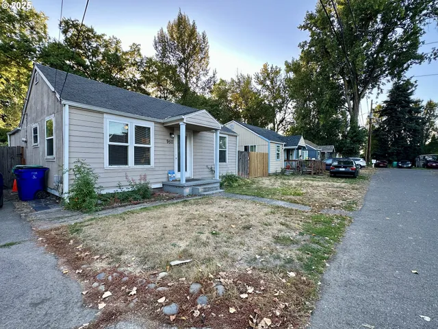 $270,000 | 9511 Northeast Gertz Circle, Portland, OR 97211