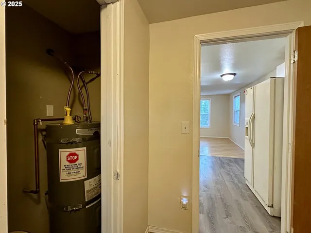 $270,000 | 9511 Northeast Gertz Circle, Portland, OR 97211