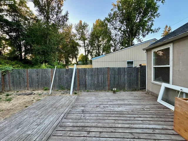 $270,000 | 9511 Northeast Gertz Circle, Portland, OR 97211