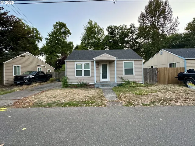 $270,000 | 9511 Northeast Gertz Circle, Portland, OR 97211