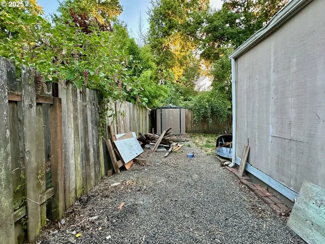 $270,000 | 9511 Northeast Gertz Circle, Portland, OR 97211