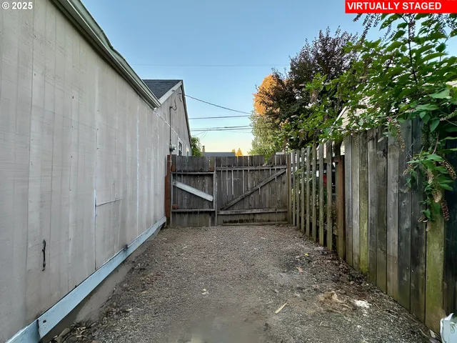 $270,000 | 9511 Northeast Gertz Circle, Portland, OR 97211