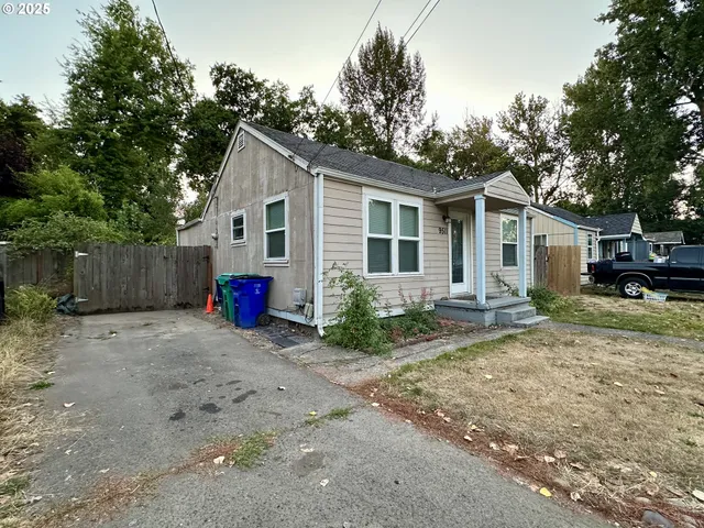 $270,000 | 9511 Northeast Gertz Circle, Portland, OR 97211