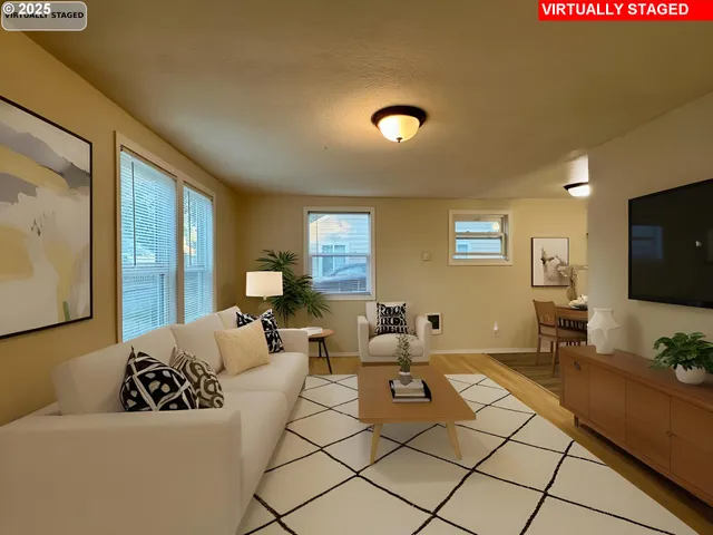 $270,000 | 9511 Northeast Gertz Circle, Portland, OR 97211