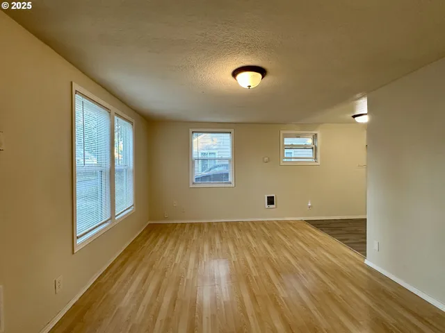 $270,000 | 9511 Northeast Gertz Circle, Portland, OR 97211