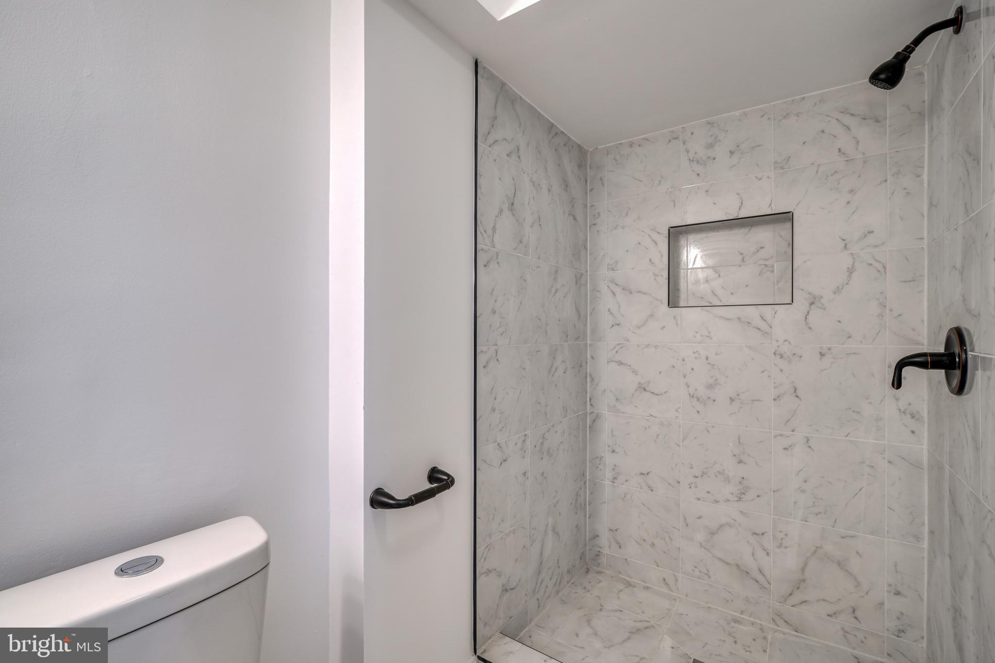 5217 Hillwell Road Baltimore, MD 21229 - Photo 34 of 43 Gallery Image 34