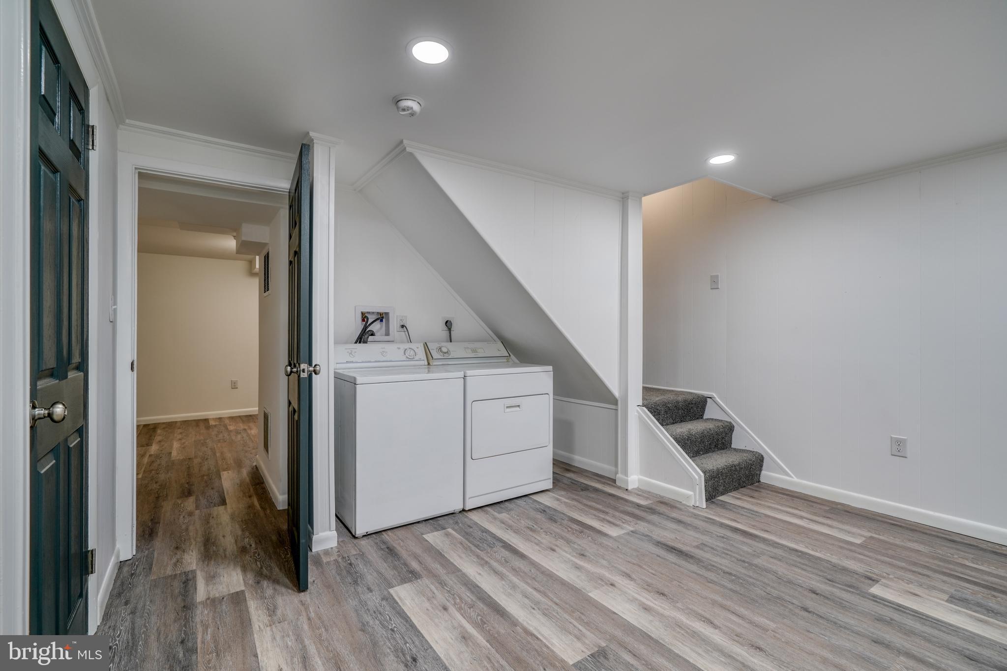 5217 Hillwell Road Baltimore, MD 21229 - Photo 39 of 43 Gallery Image 39