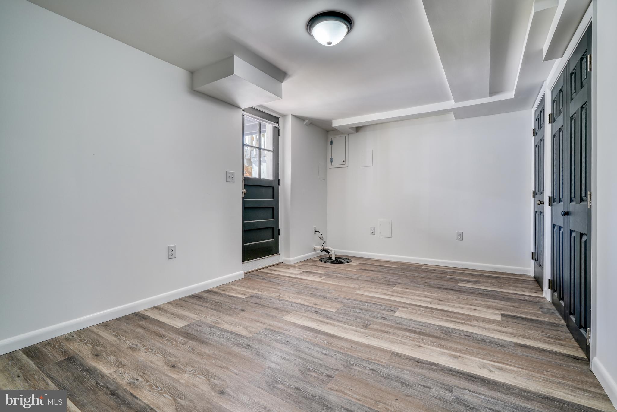 5217 Hillwell Road Baltimore, MD 21229 - Photo 40 of 43 Gallery Image 40