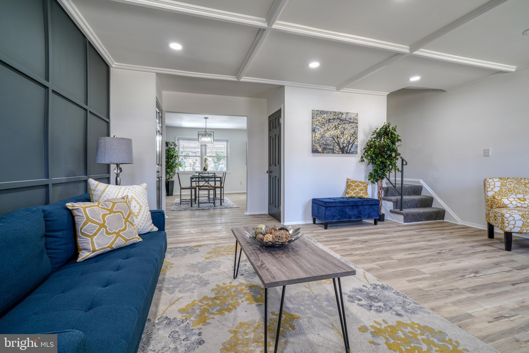 5217 Hillwell Road Baltimore, MD 21229 - Photo 4 of 43 Gallery Image 4