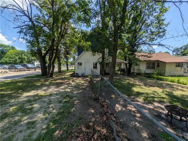 $119,000 | 712 North Jefferson Avenue, Iola, KS 66749