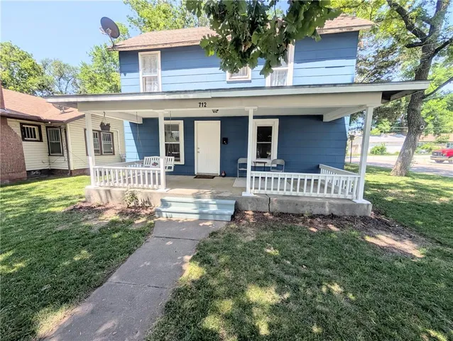 $119,000 | 712 North Jefferson Avenue, Iola, KS 66749