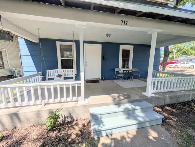 $119,000 | 712 North Jefferson Avenue, Iola, KS 66749