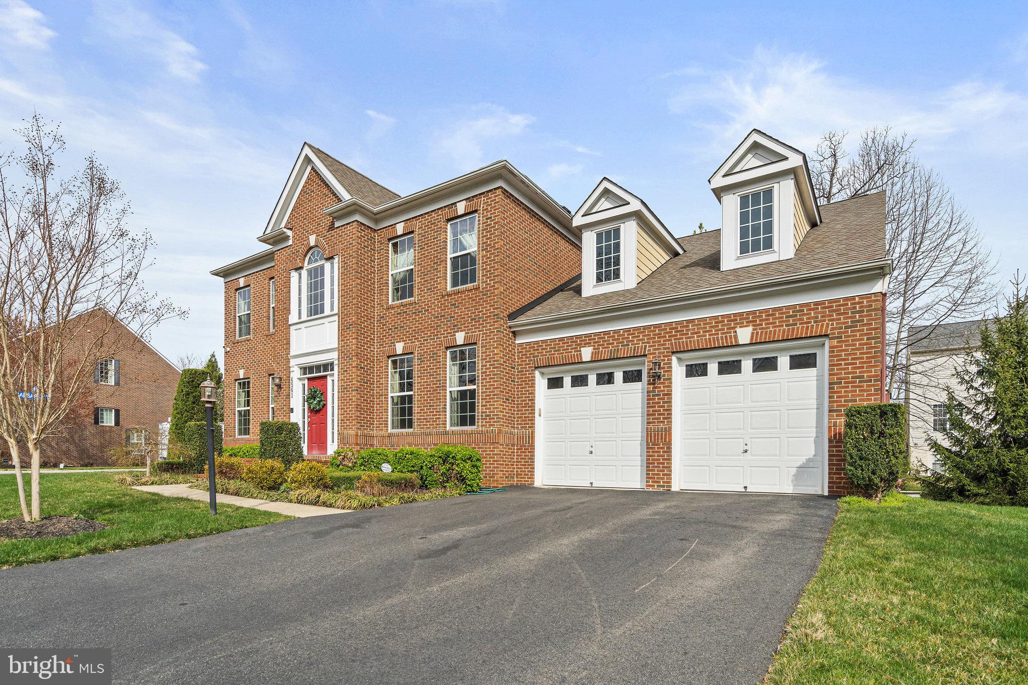 4561 Rona Place Fairfax, VA 22030 - Photo 2 of 78 Driveway front elevation