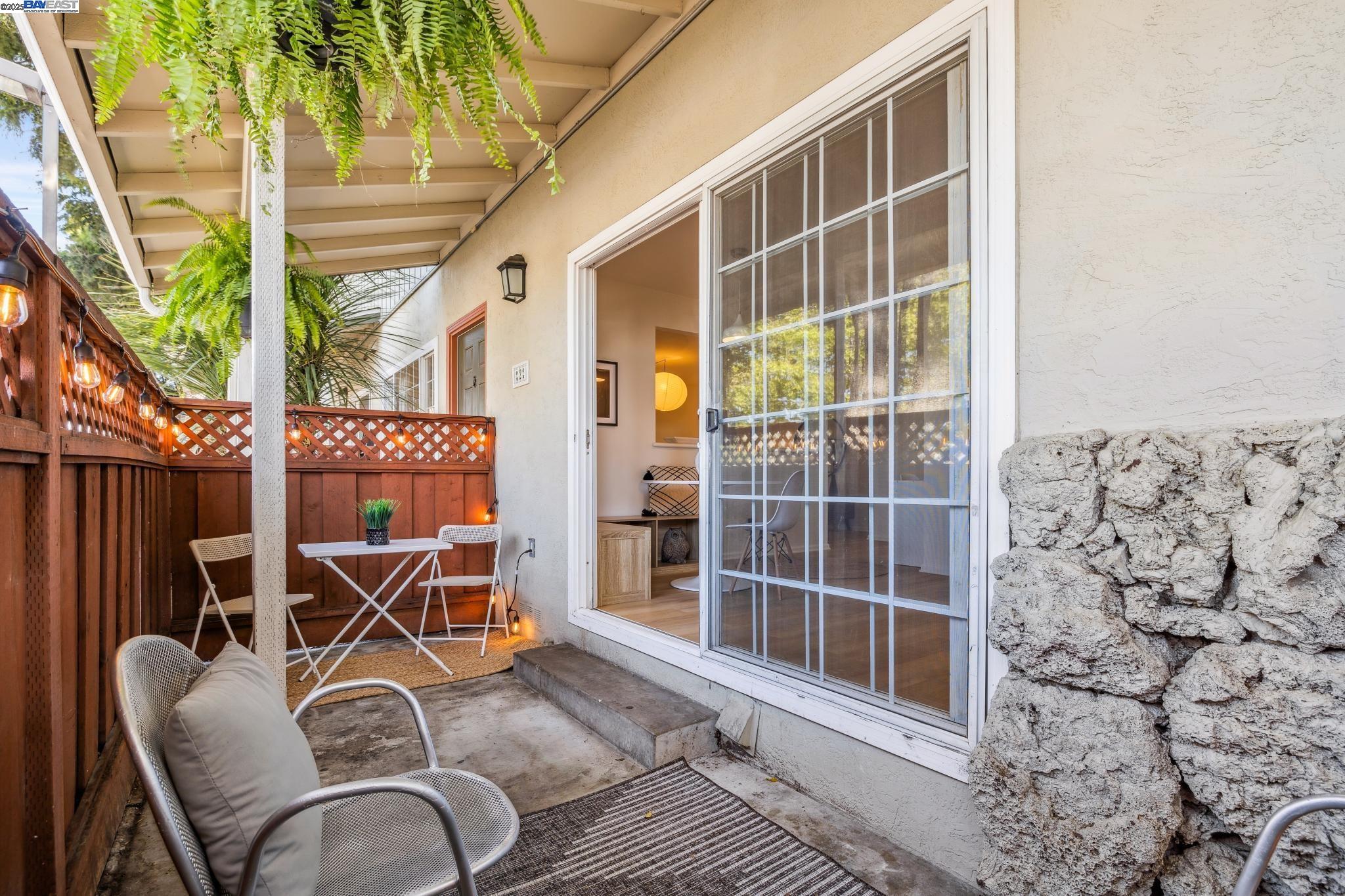 700 Fargo Avenue, Unit 2 San Leandro, CA 94579 - Photo 17 of 39 a view of a chairs and table in the balcony