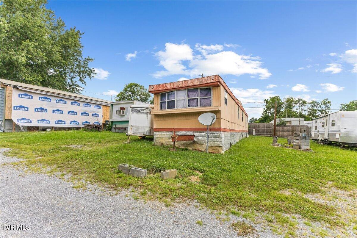 2634 Island Road Bristol, VA 24201 - Photo 27 of 53 11-128A1949