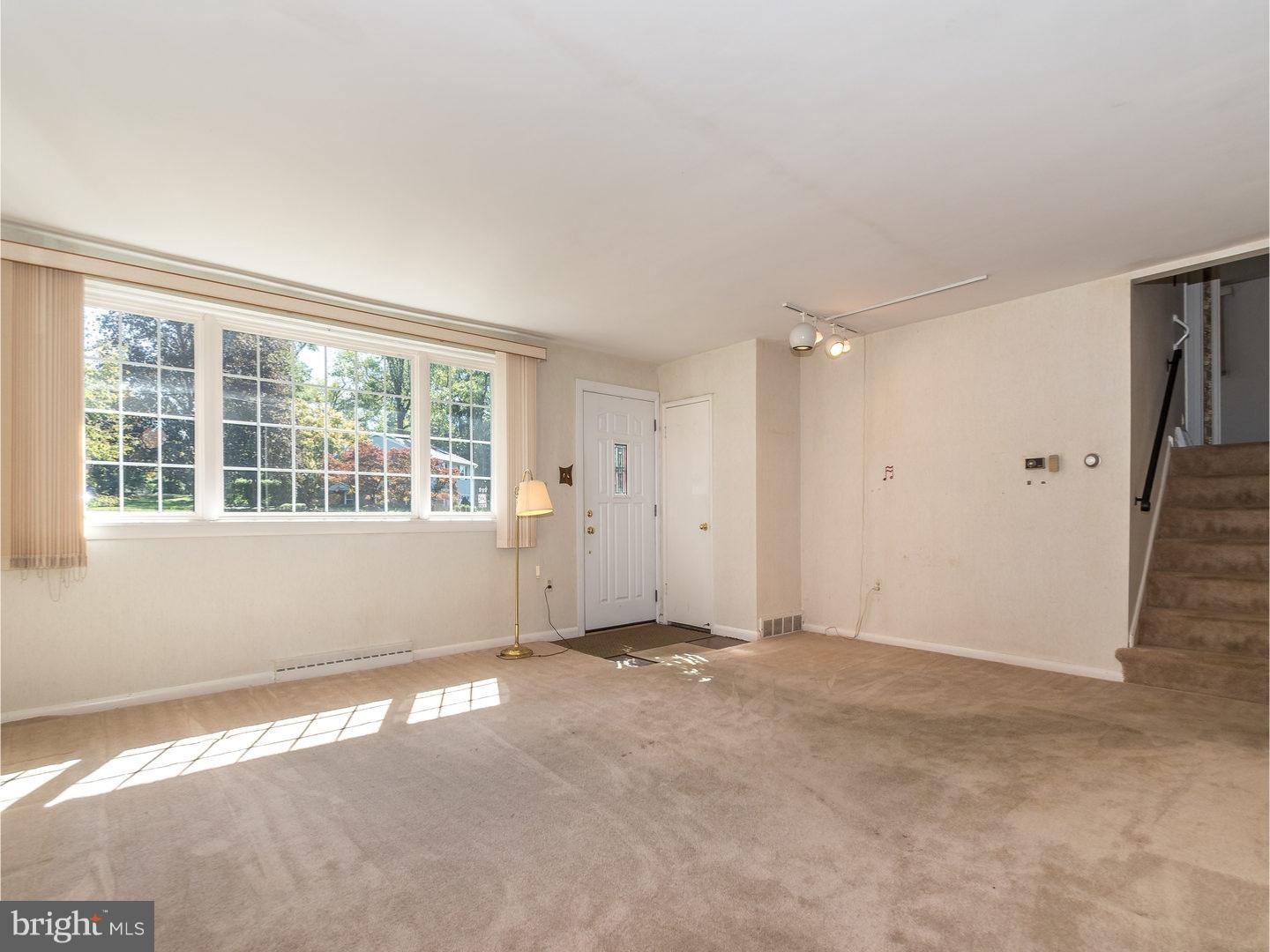 13 Greenlawn Road Paoli, PA 19301 - Photo 4 of 17 Living Room