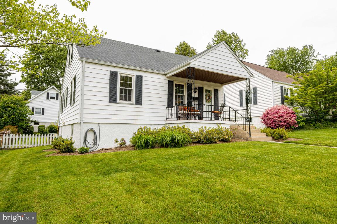 6402 Sharon Road Baltimore, MD 21239 - Photo 3 of 56 Front of House