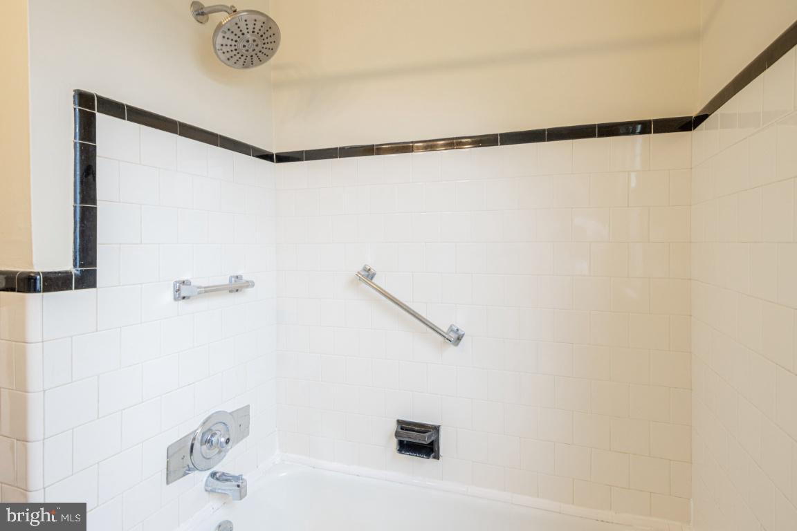 6402 Sharon Road Baltimore, MD 21239 - Photo 31 of 56 Hall bathroom