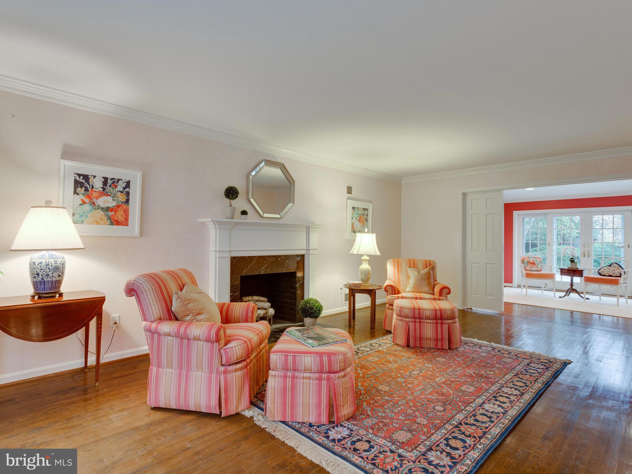 4403 Tournay Road Bethesda, MD 20816 - Photo 5 of 26 Living Room