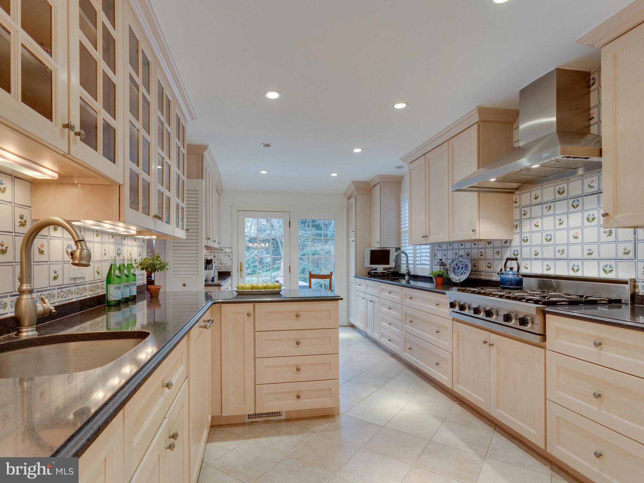 4403 Tournay Road Bethesda, MD 20816 - Photo 10 of 26 Kitchen