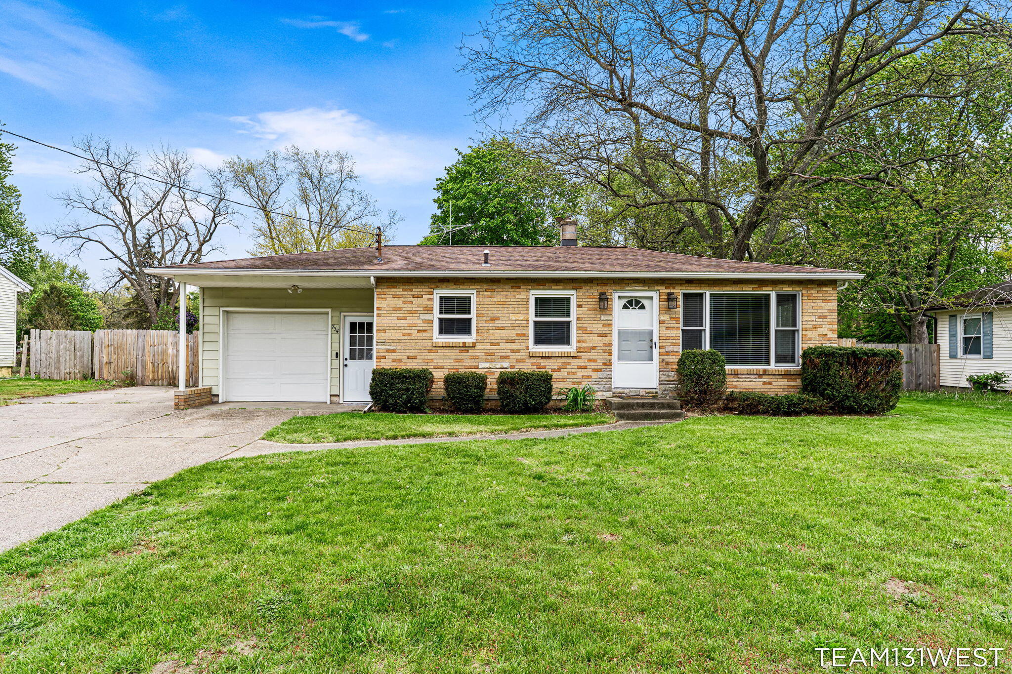 754 Riley Street Holland, MI 49424 - Photo 1 of 30 1-web-or-mls-Project_20260511_1441
