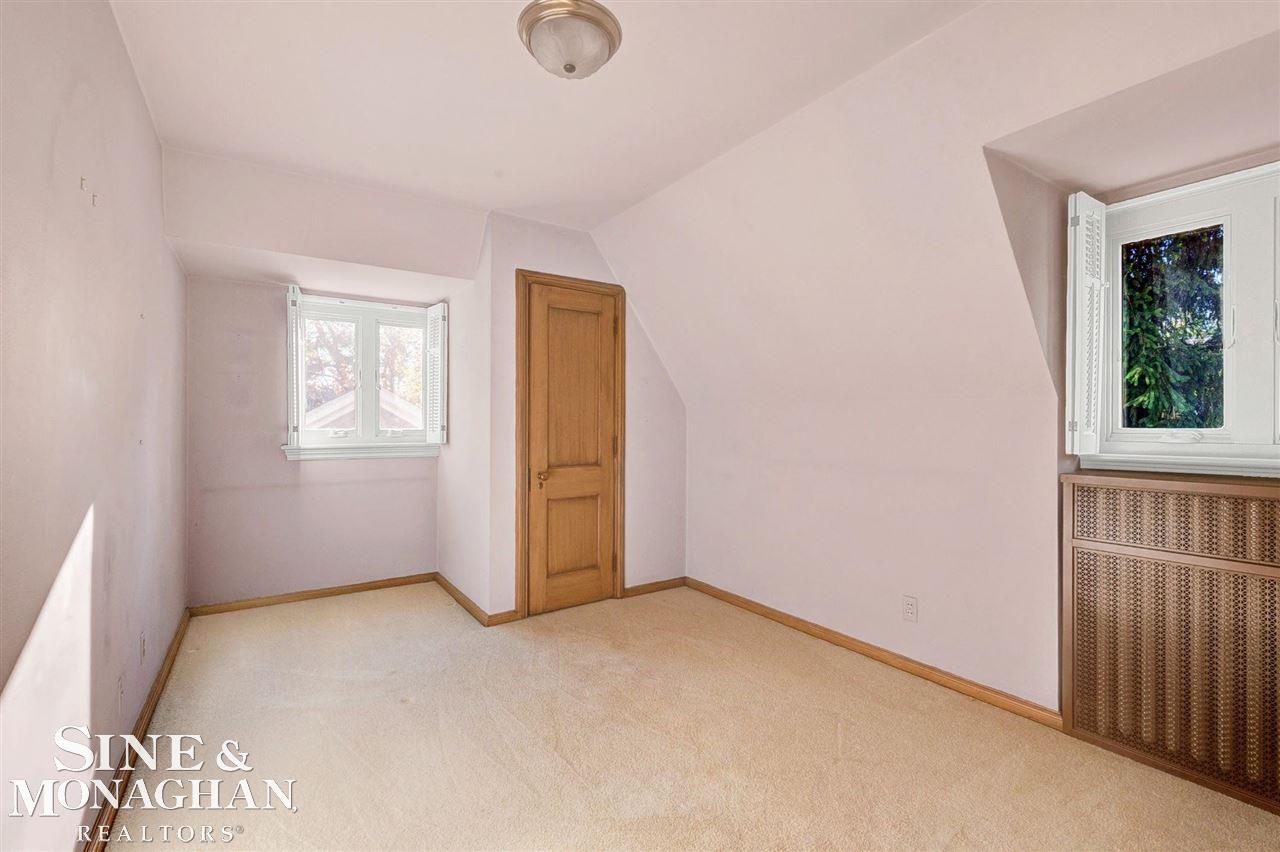 65 Moran Road Grosse Pointe, MI 48236 - Photo 26 of 37 50059289-25.JPG
