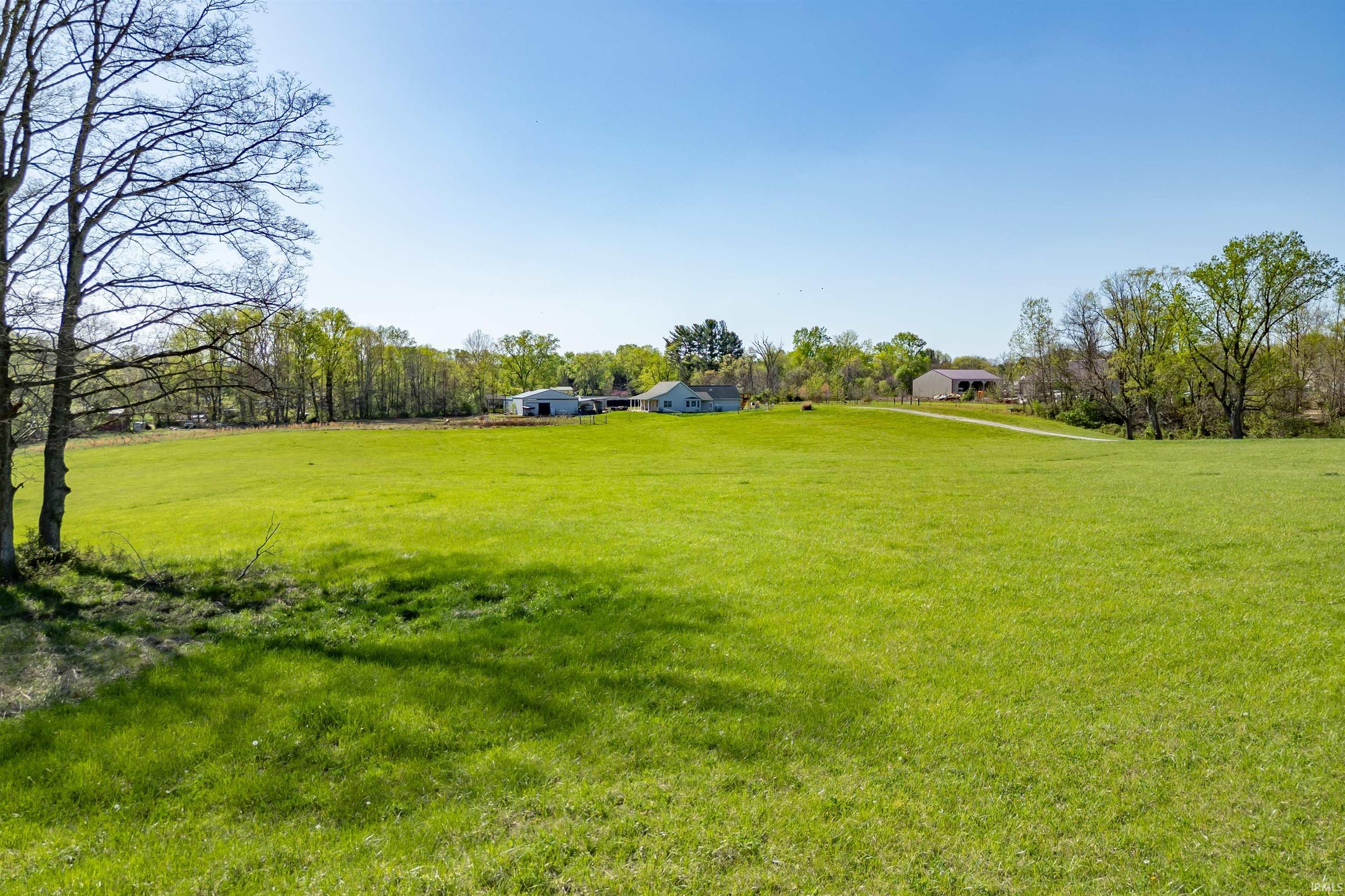 8541 South Old St Road Bloomington, IN 47403 - Photo 11 of 32 Gallery Image 11