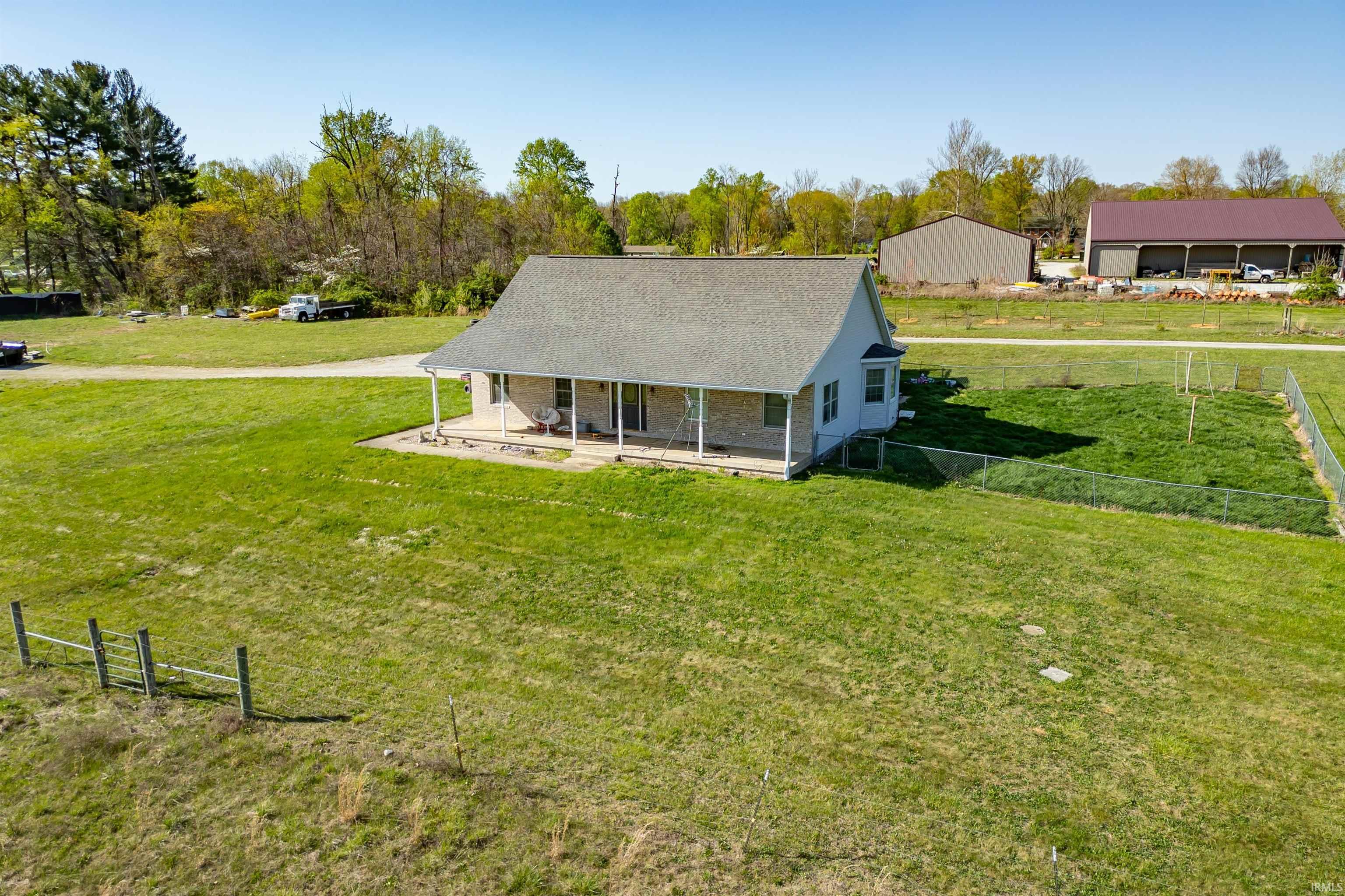 8541 South Old St Road Bloomington, IN 47403 - Photo 12 of 32 Gallery Image 12