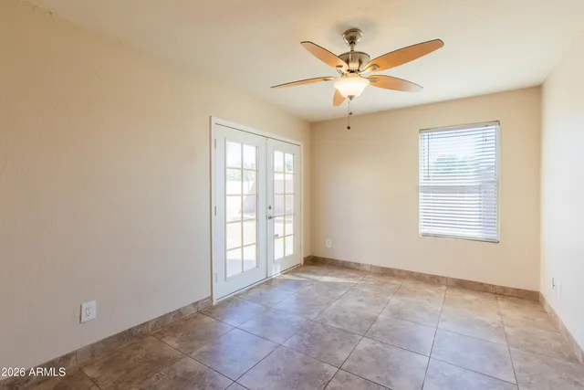 $2,700 | 18623 North 39th Way, Phoenix, AZ 85050