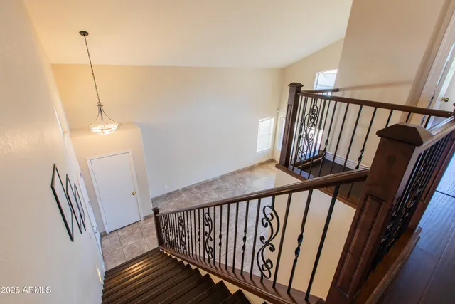 $2,700 | 18623 North 39th Way, Phoenix, AZ 85050