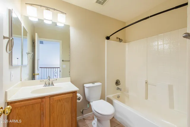 $2,700 | 18623 North 39th Way, Phoenix, AZ 85050