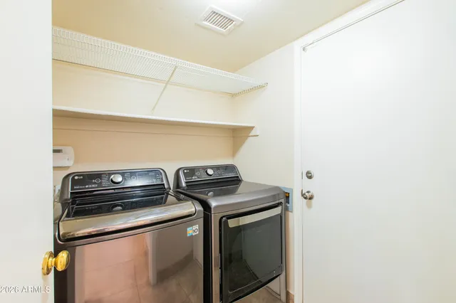 $2,700 | 18623 North 39th Way, Phoenix, AZ 85050