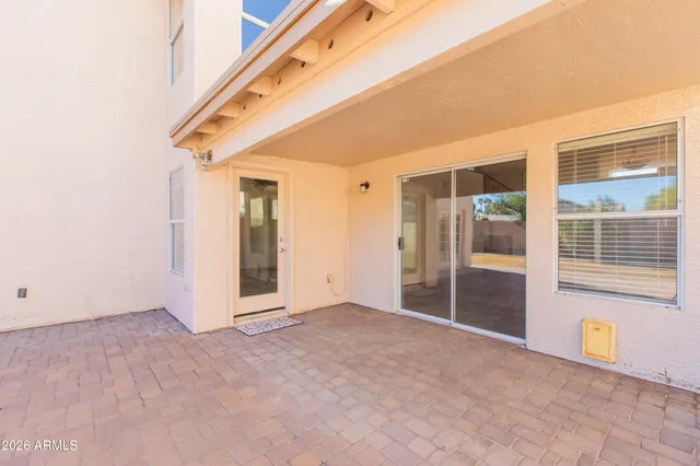 $2,700 | 18623 North 39th Way, Phoenix, AZ 85050