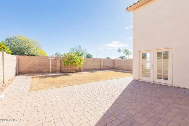 $2,700 | 18623 North 39th Way, Phoenix, AZ 85050