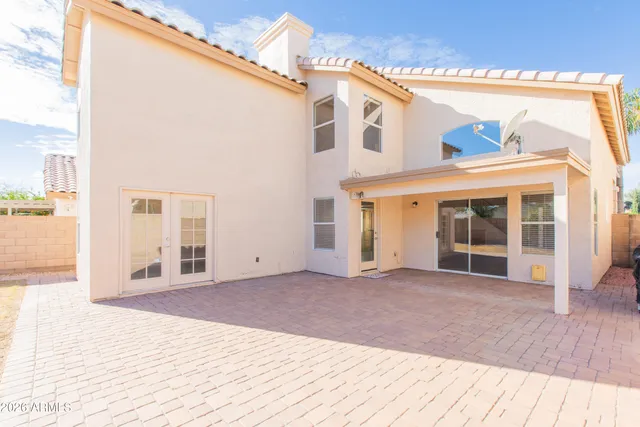 $2,700 | 18623 North 39th Way, Phoenix, AZ 85050