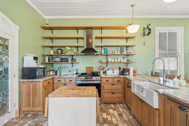 $193,000 | 225 West Railroad Avenue North, Unit N, Magnolia, MS 39652