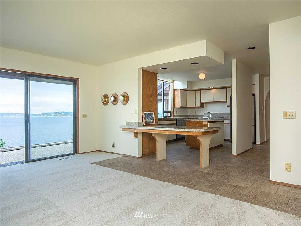 8011 Talbot Road Edmonds, WA 98026 - Photo 12 of 20 Gallery Image 12