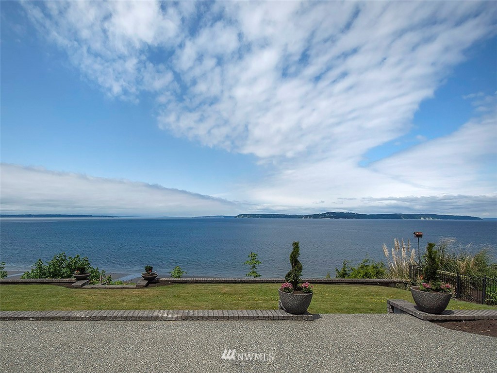 8011 Talbot Road Edmonds, WA 98026 - Photo 17 of 20 Gallery Image 17