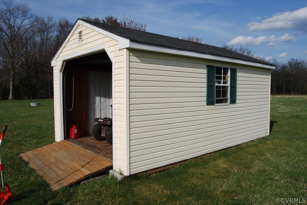 997 Nelsons Bridge Road Hanover, VA 23069 - Photo 5 of 16 Tool House Makes Work Simple