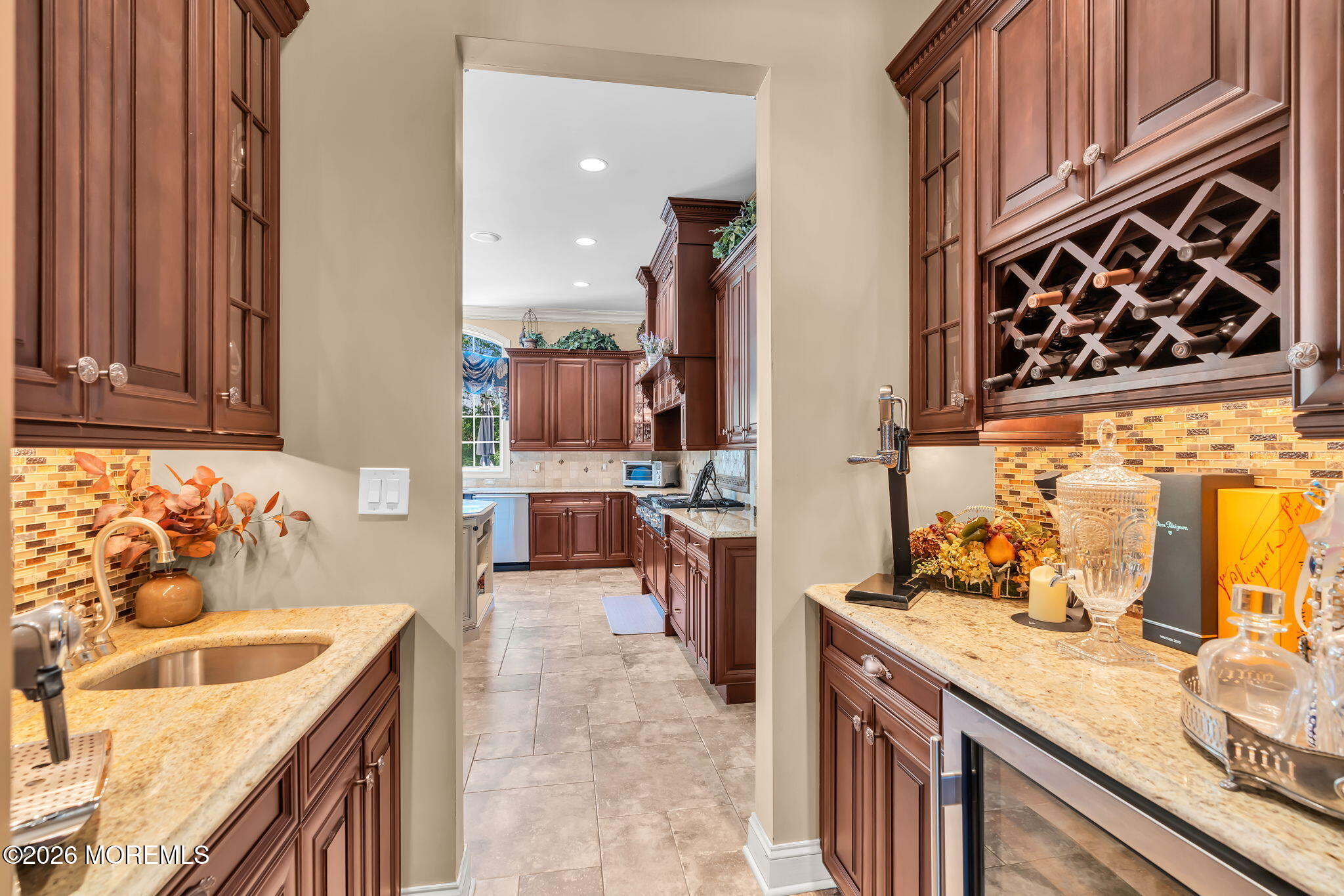 24 Embry Farm Road Marlboro, NJ 07746 - Photo 13 of 77 38-web-or-mls-DSC07050