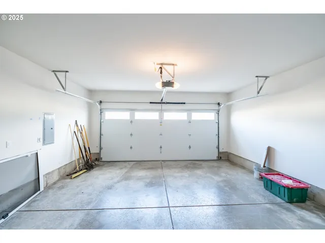 $365,000 | 4485 Knotty Pne Court, Sweet Home, OR 97386